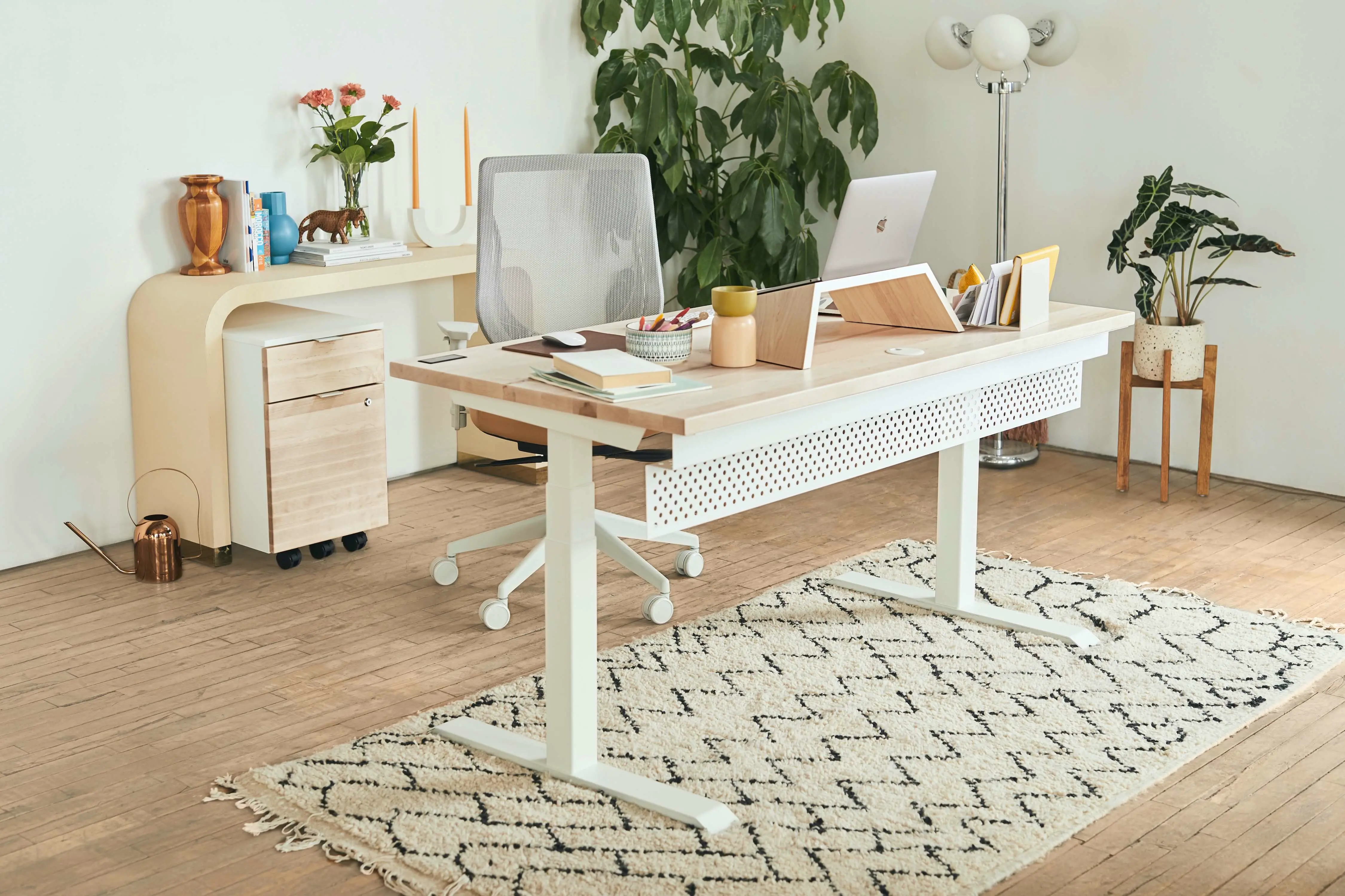 desks